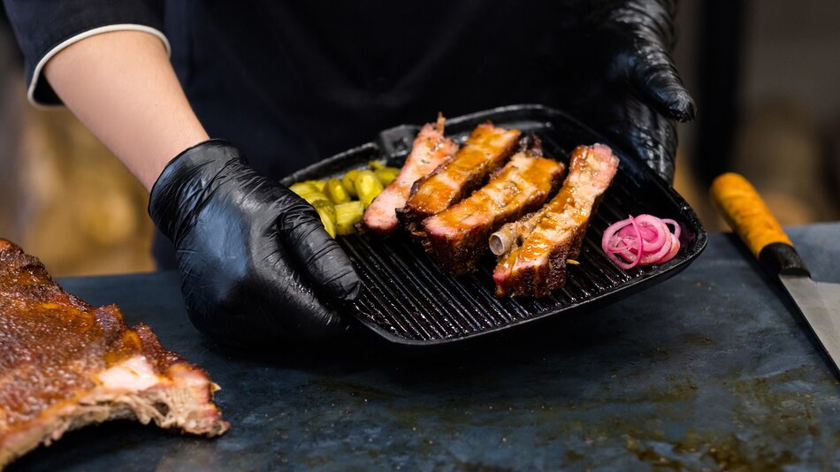 BBQ Gloves: Safety And Style In One