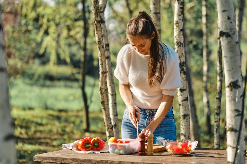 Cooking Outdoors: Essential Gear For The Perfect Picnic